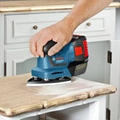 Bosch Professional Akku-Schwingschleifer GSS 18V-10 -Berühmter Werkzeug Geschäft 3368818 A 02