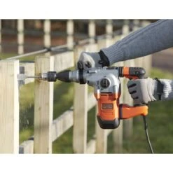 Black & Decker Black+Decker 1250 W Bohrhammer BEHS03K -Berühmter Werkzeug Geschäft 358308 2012 09