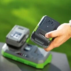 LUX 20 V Doppel-Schnellladegerät 1 PowerSystem -Berühmter Werkzeug Geschäft 4007871960552 A 02