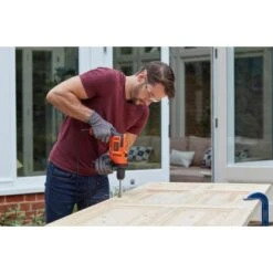 Black & Decker Black+Decker 500 W Schlagbohrmaschine BEH200 Inkl. Tiefenanschlag -Berühmter Werkzeug Geschäft 760751 2012 BEH200QS 05