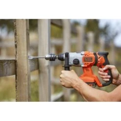 Black & Decker Black+Decker 18 V Akku-Kombihammer BCD900E2K Inkl. 2,5 Ah Akkus Mit Koffer -Berühmter Werkzeug Geschäft 764597 2012 BCD900E2K A5