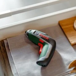 Bosch Akkuschrauber IXO 7 Set Inkl. Akku, Ladekabel, Box & Aufsätze 24 Bosch Akkuschrauber IXO 7 Set Inkl. Akku, Ladekabel, Box & Aufsätze -Berühmter Werkzeug Geschäft 9600271 AB 01